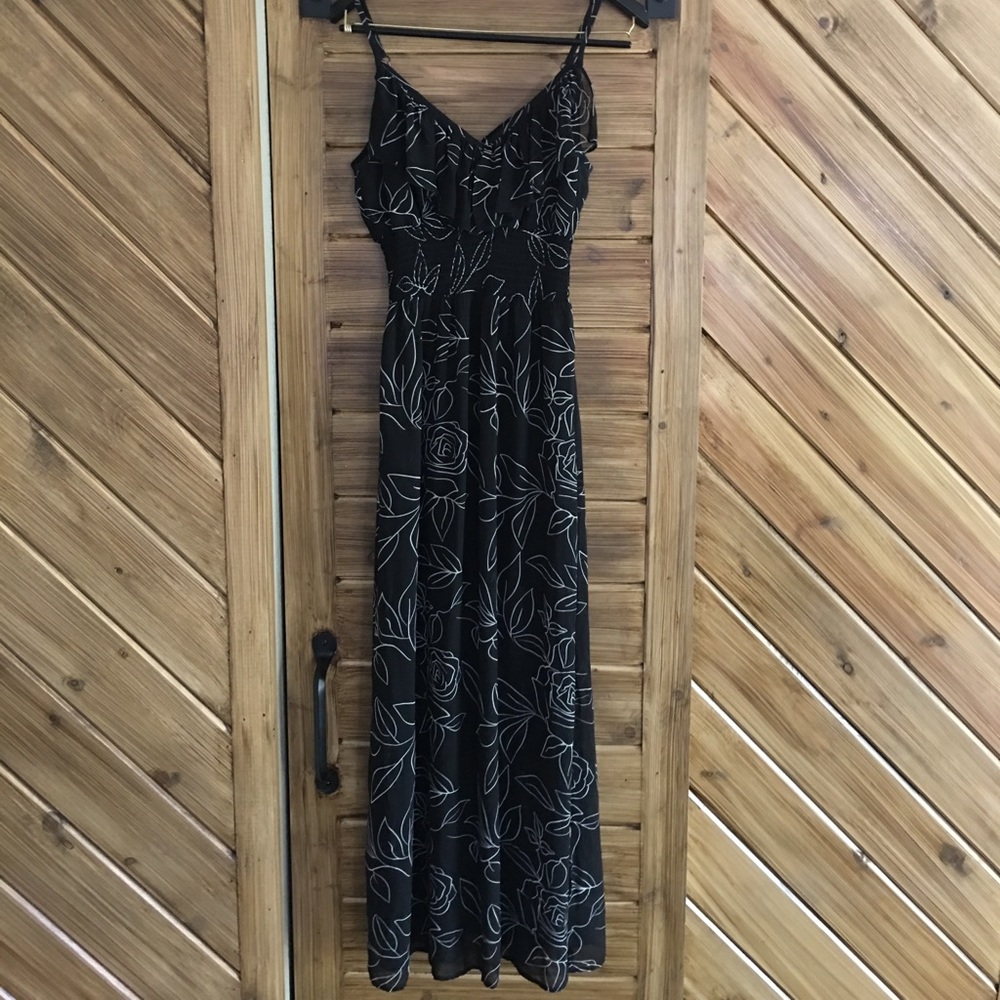 Darling black sun dress