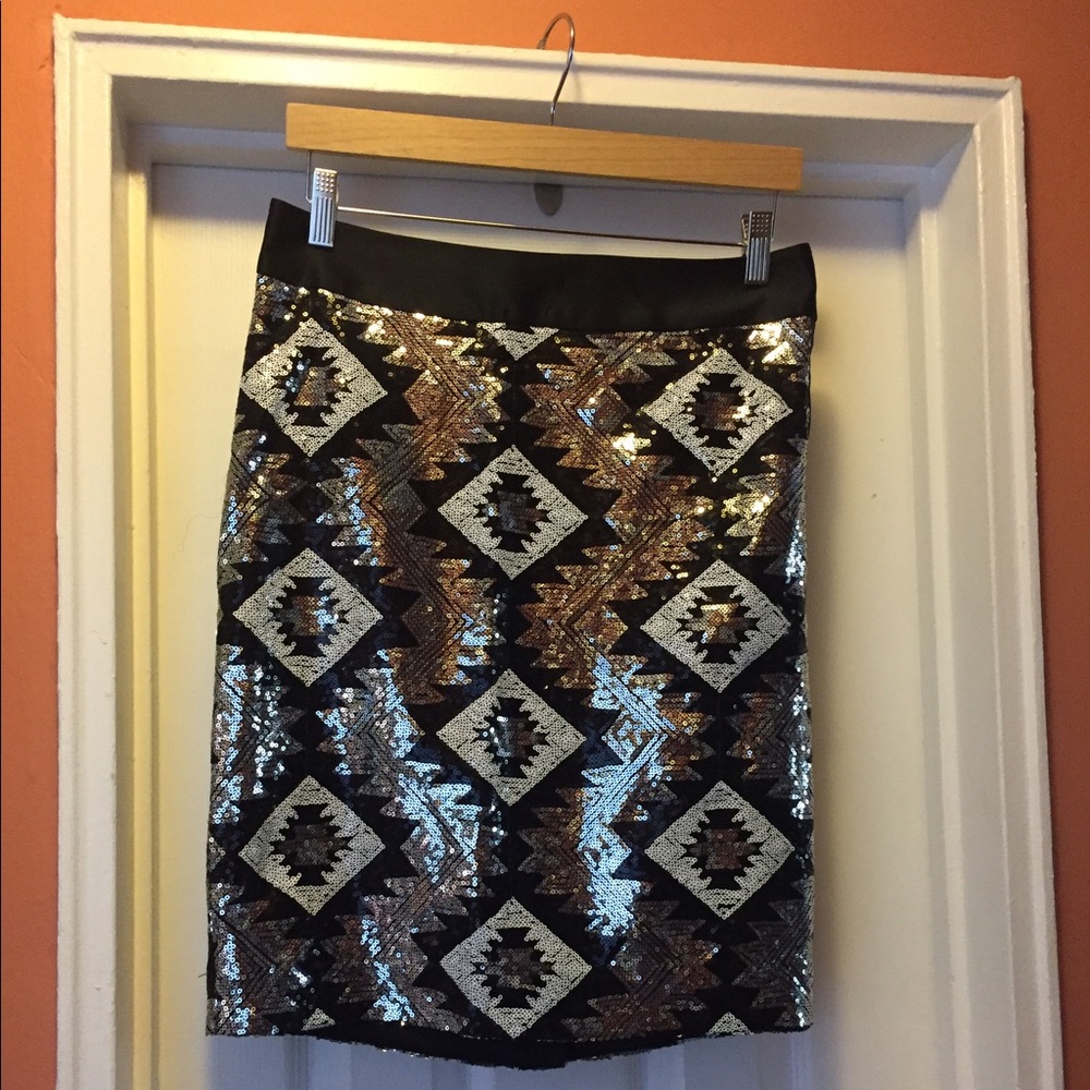 Tribal sequin patterned pencil skirt