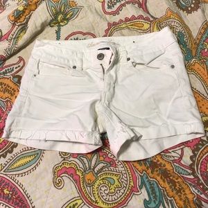 White American Eagle Shorts
