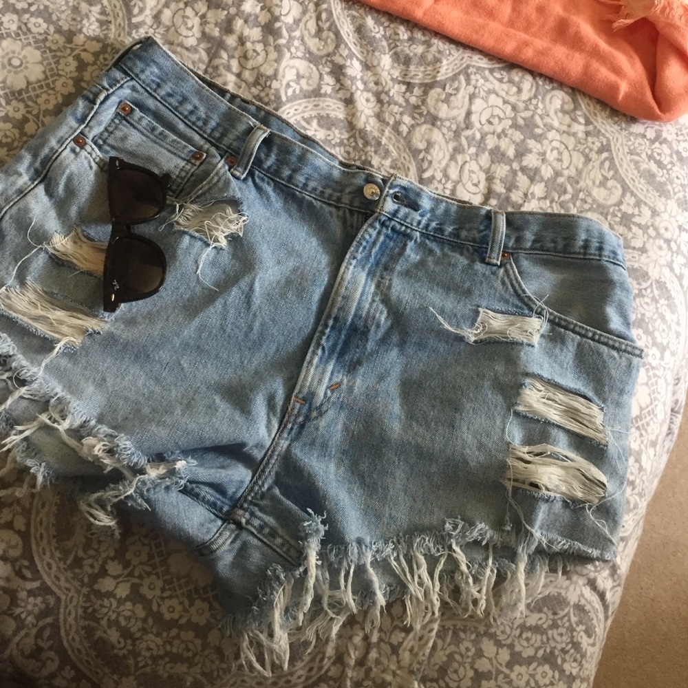 Levi's Cheeky Shorts