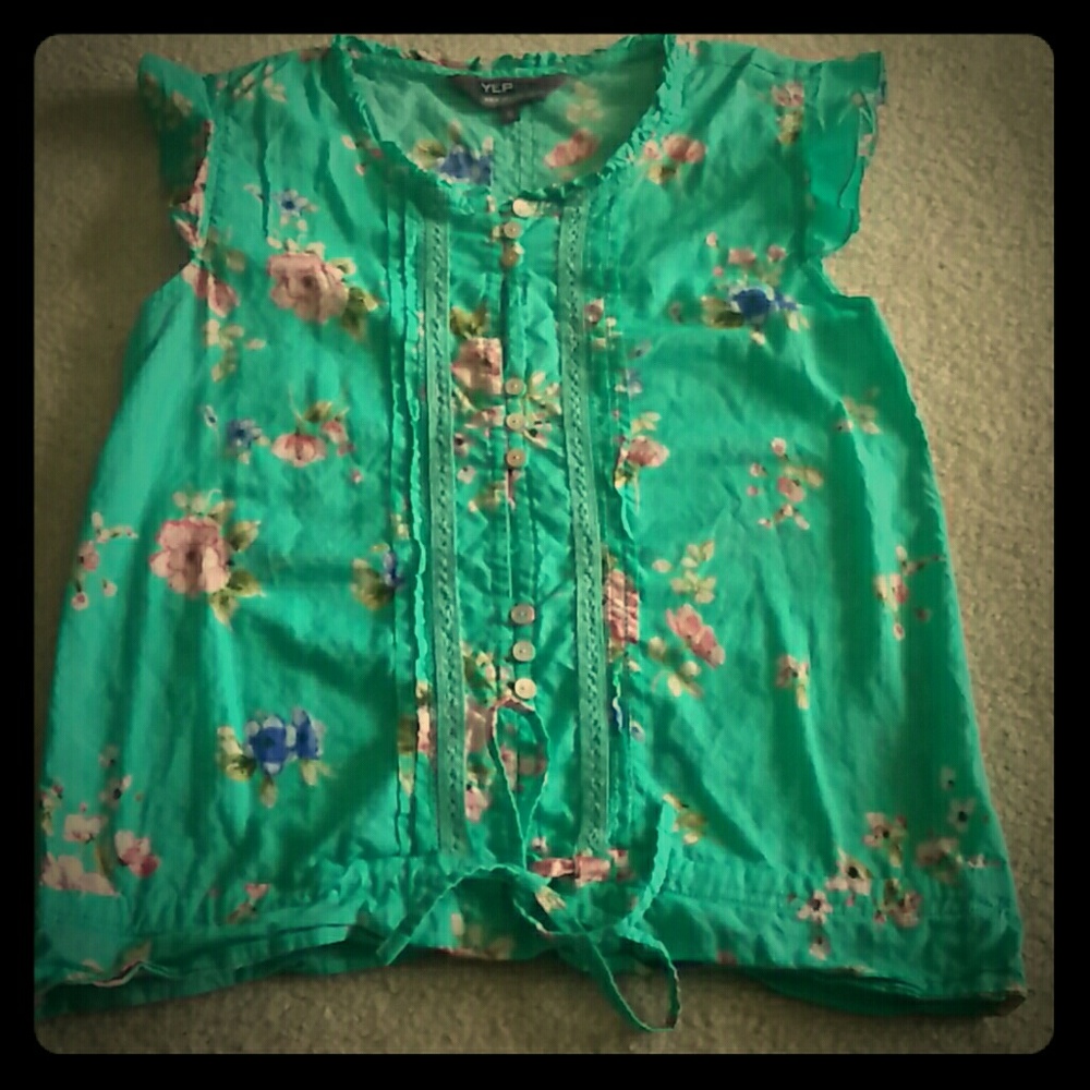 Floral top