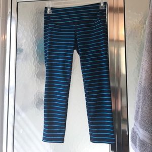 Athleta Capri pants XS