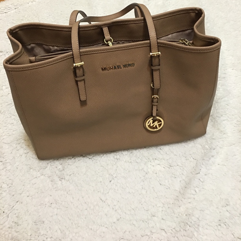 Michael Kors Medium Tote