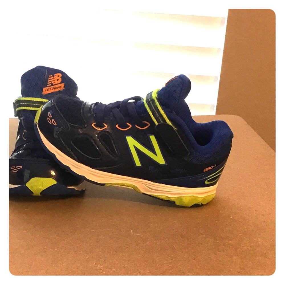 Toddler New Balance Like new in box