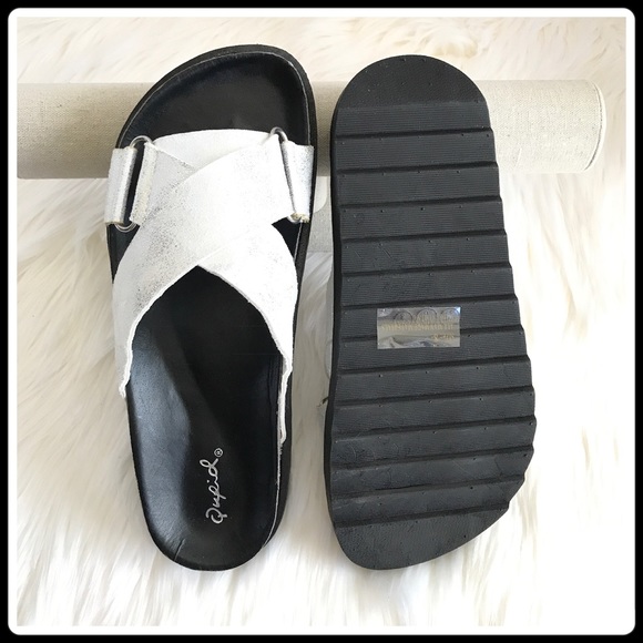 WIDE STRAPS METALLIC SLIDE SANDAL - Picture 4 of 8