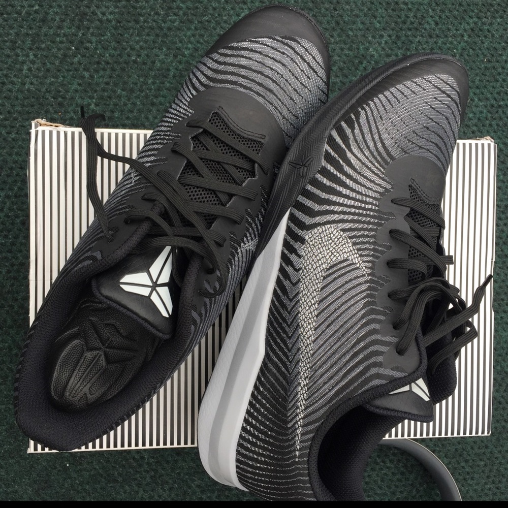 New in box KB Mentality ll by Nike