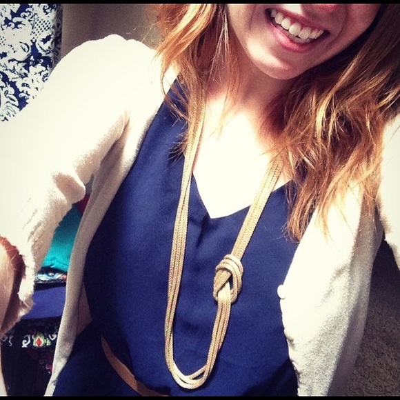 Meet your Posher, Alyse - Picture 1 of 1