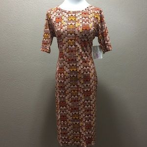 LuLaRoe Julia Size: Medium BNWT