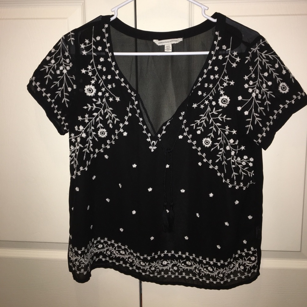 American Eagle top