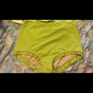 Kortni Jeane bottoms