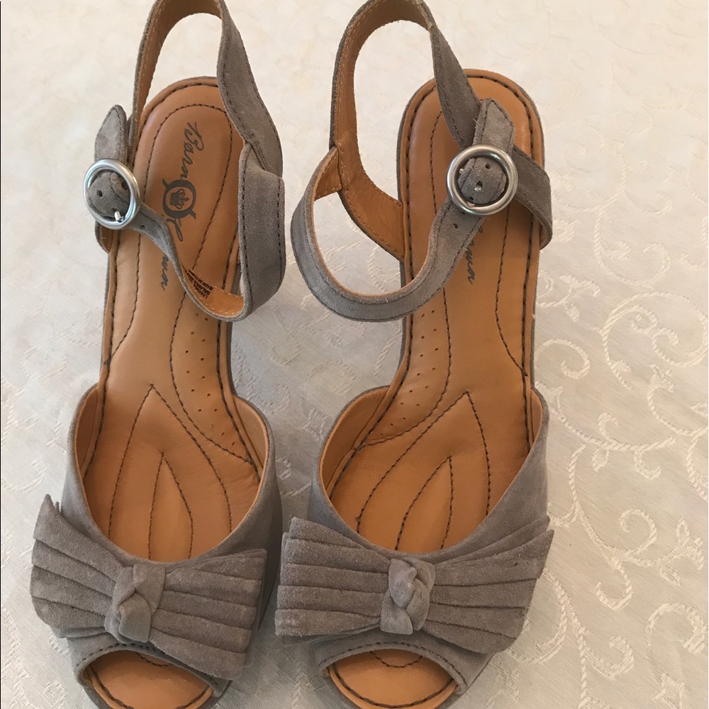 Grey Sandal pumps, Size 7 1/2 Price: $35.