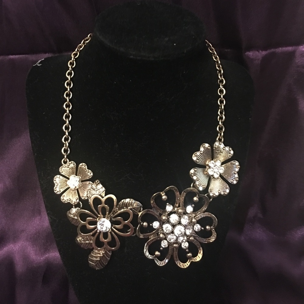 Premier designs necklace