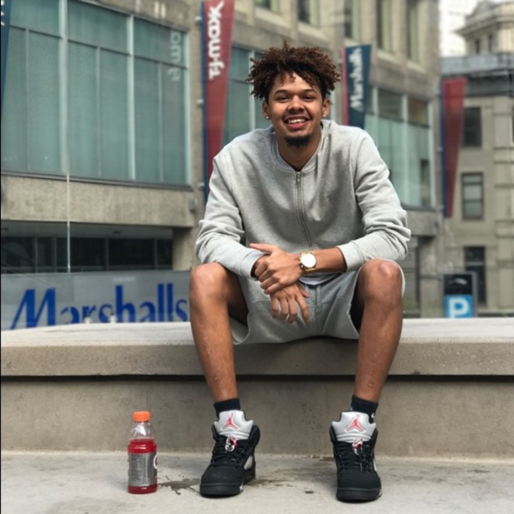 Meet your Posher, Edson