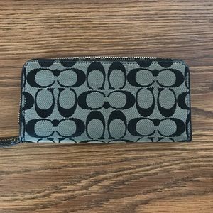 Coach wallet