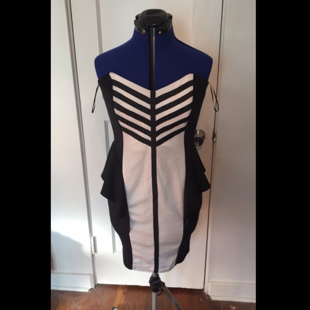 Black and White Arden B dress