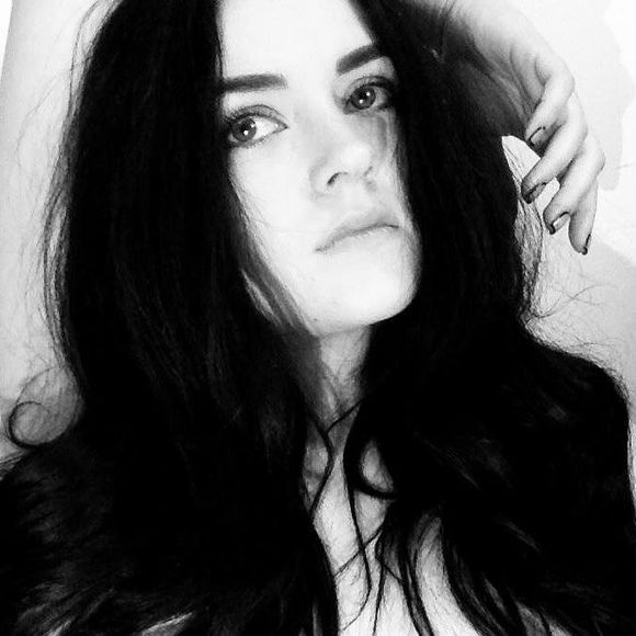 Meet your Posher, Alexandrea - Picture 3 of 10