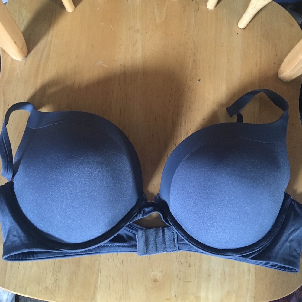 38C Victoria's Secret Player Push-up Bra