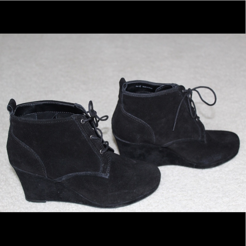 Black wedge booties