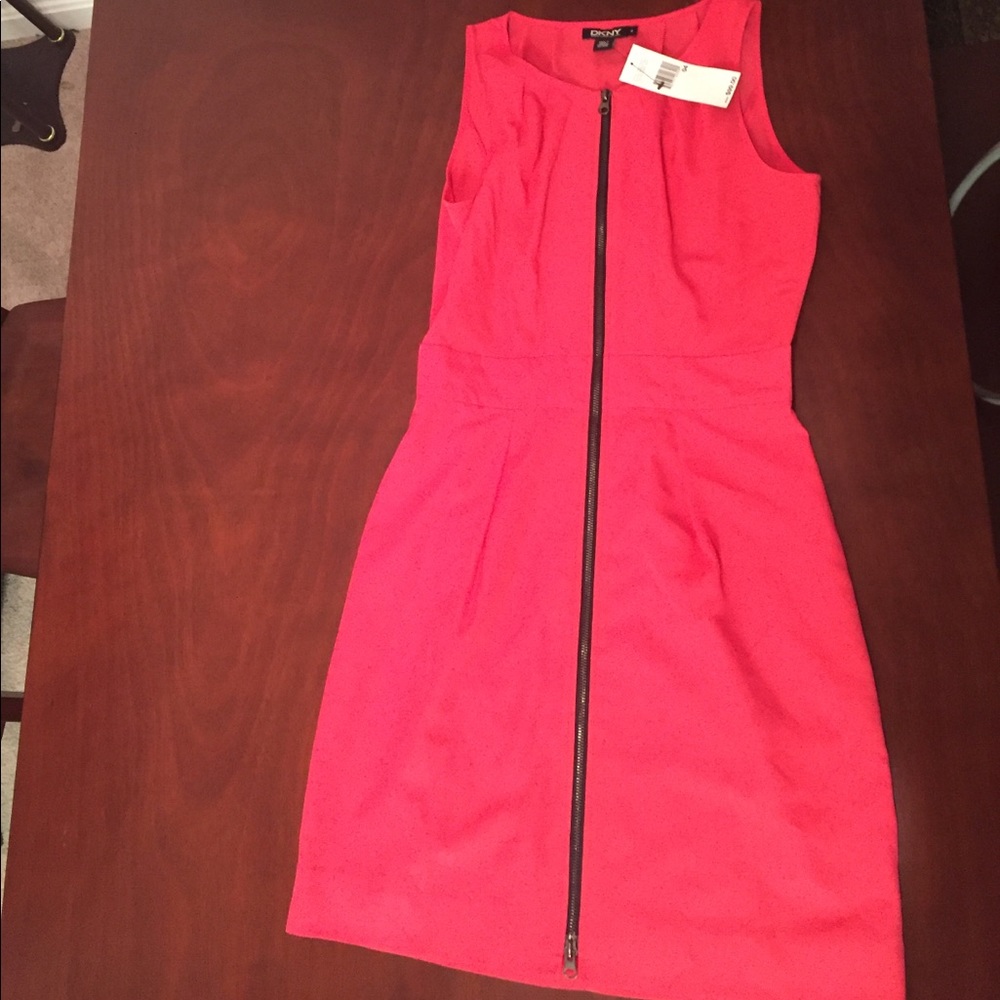 New! DKNY size 4 bold shift dress!! New with tags