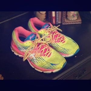 Oasics Gel Nimbus Running Shoes
