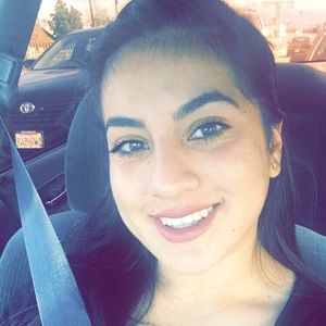 Meet your Posher, Mayra