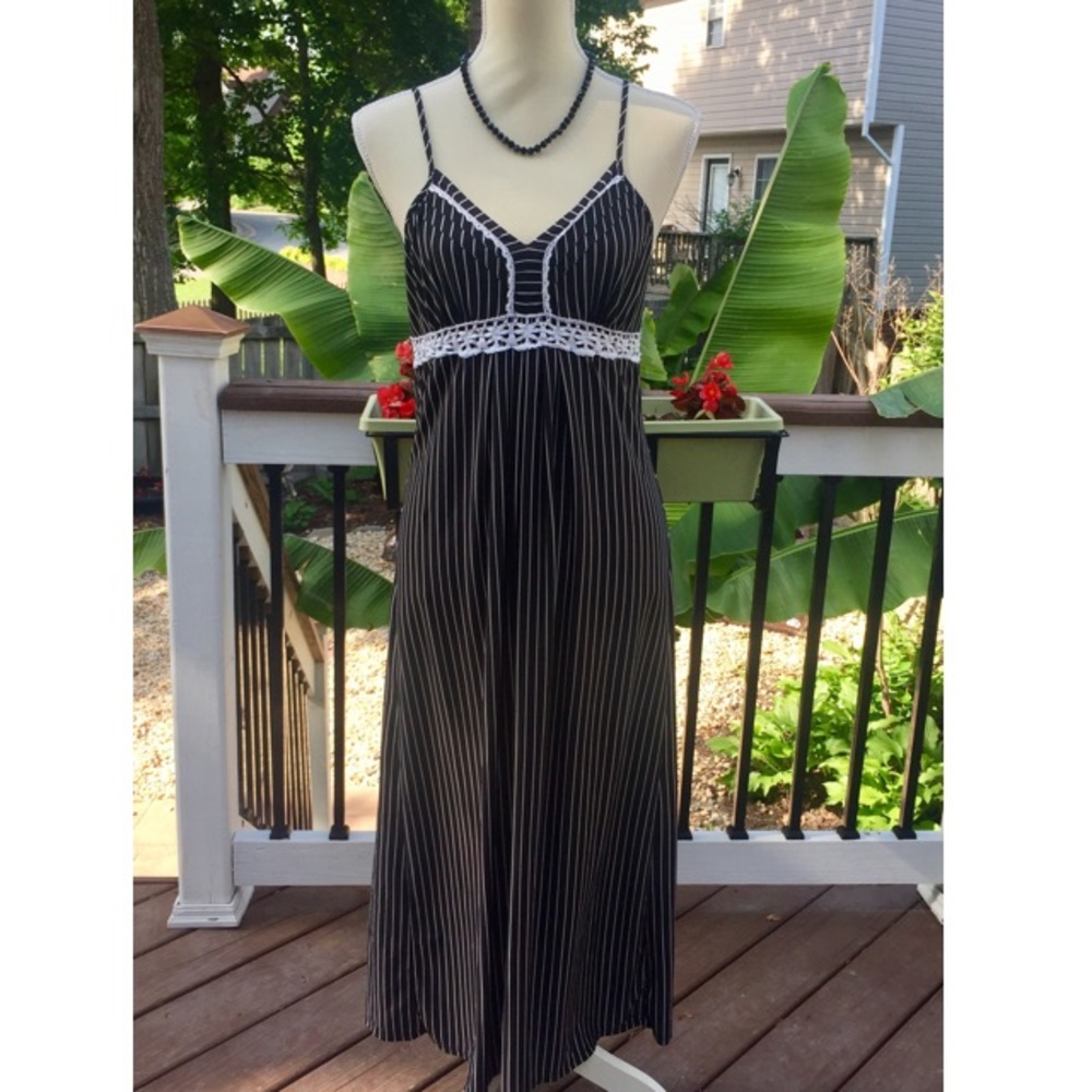 Studio Donatella Black Striped Sleep Dress