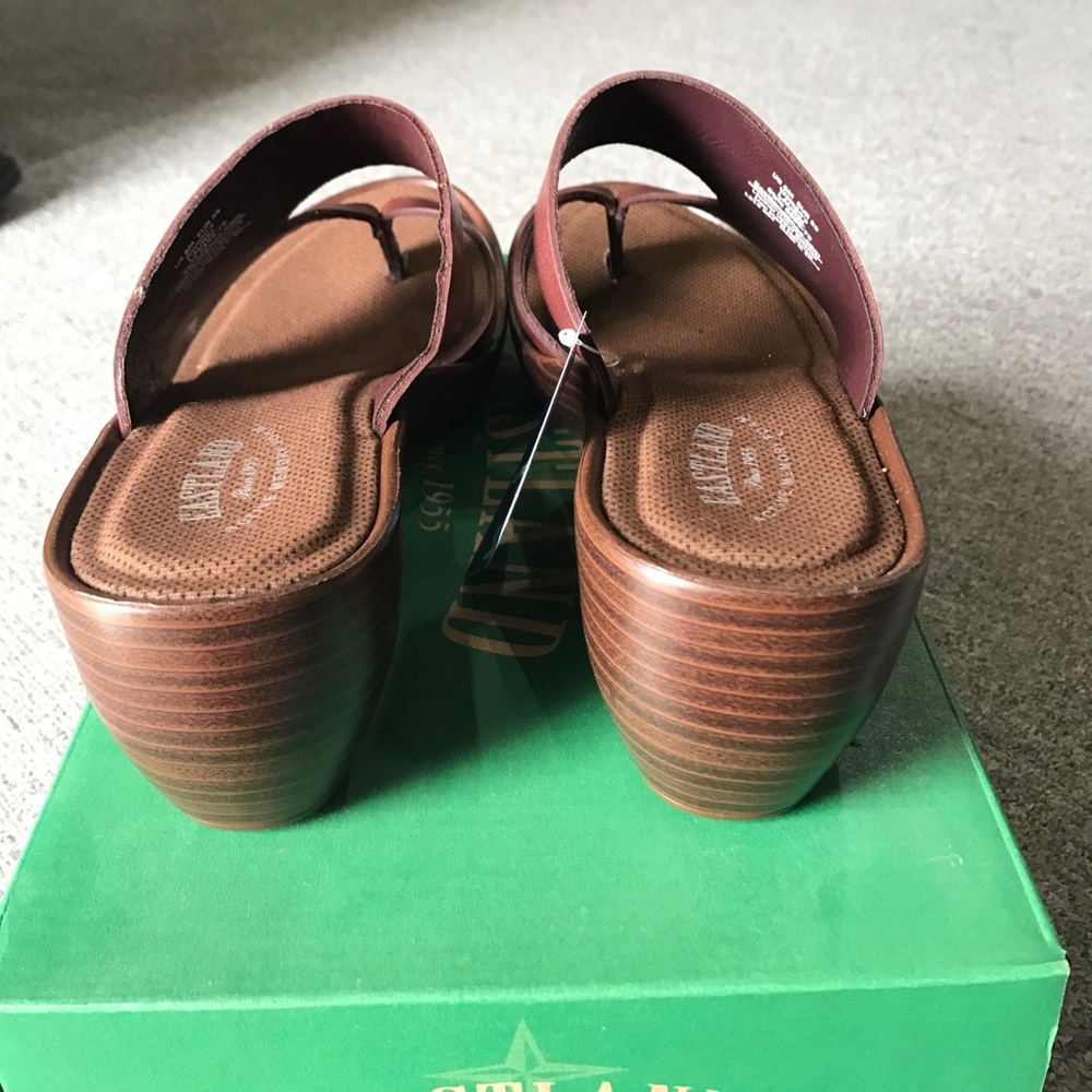 || NWT || Eastland Laurel Cinnamon Sandal Wedge - Picture 4 of 5