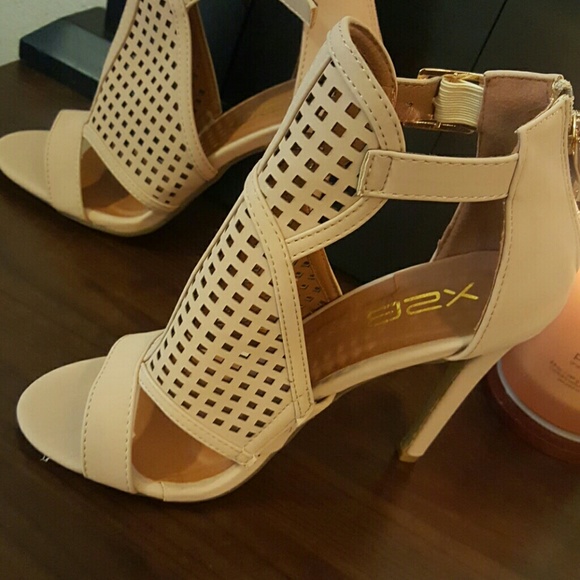 Shoes - Picture 2 of 3