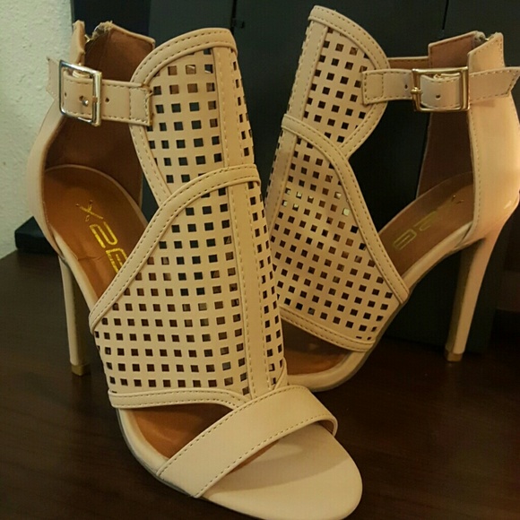 Shoes - Picture 3 of 3