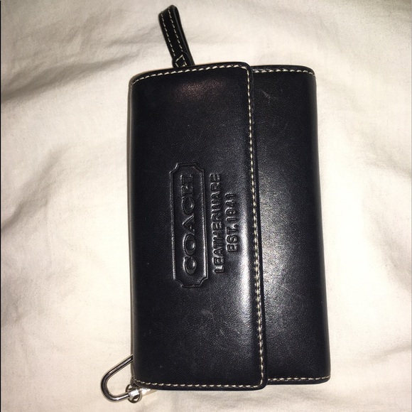 Coach - Picture 6 of 8