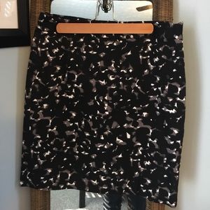 Loft graphic print pencil skirt, sz8, great cond!