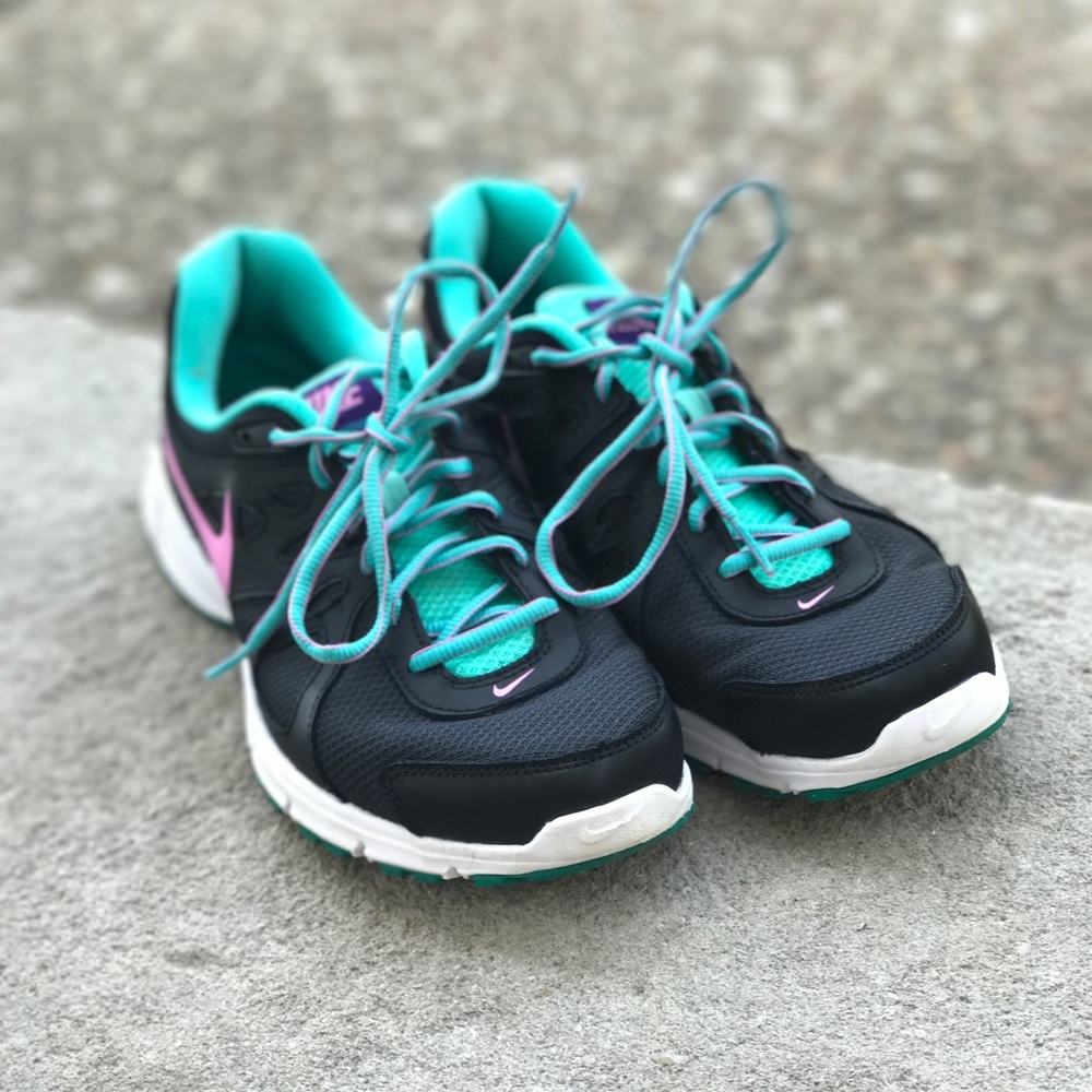Nike Revolution 2