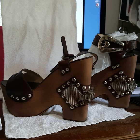 ROBERTO CAVALLI - Picture 3 of 6