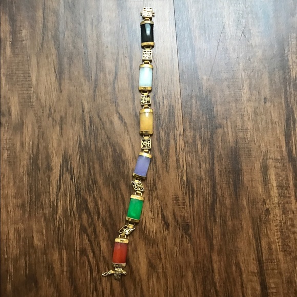 Selling 1 14k multi-color jade bracelet jewelry - Picture 3 of 6