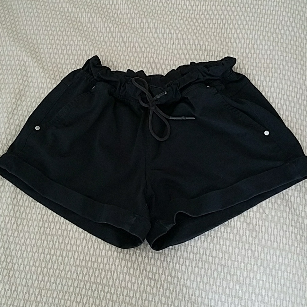 Lululemon Play all Day shorts