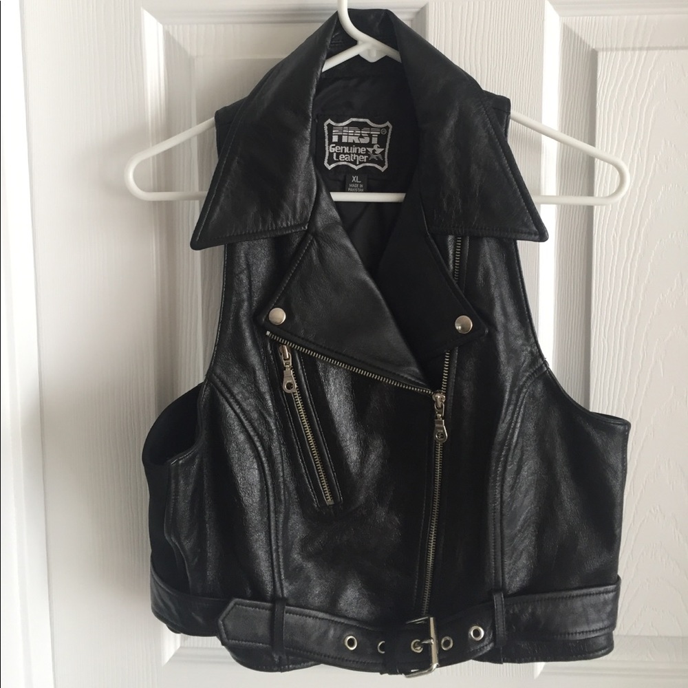 Leather collared zip vest with belt front