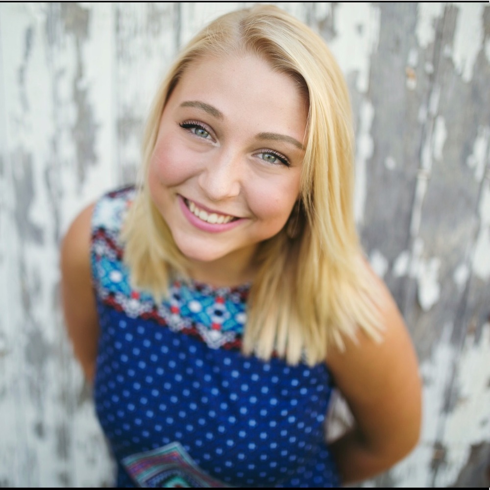 Meet your Posher, Makenzie