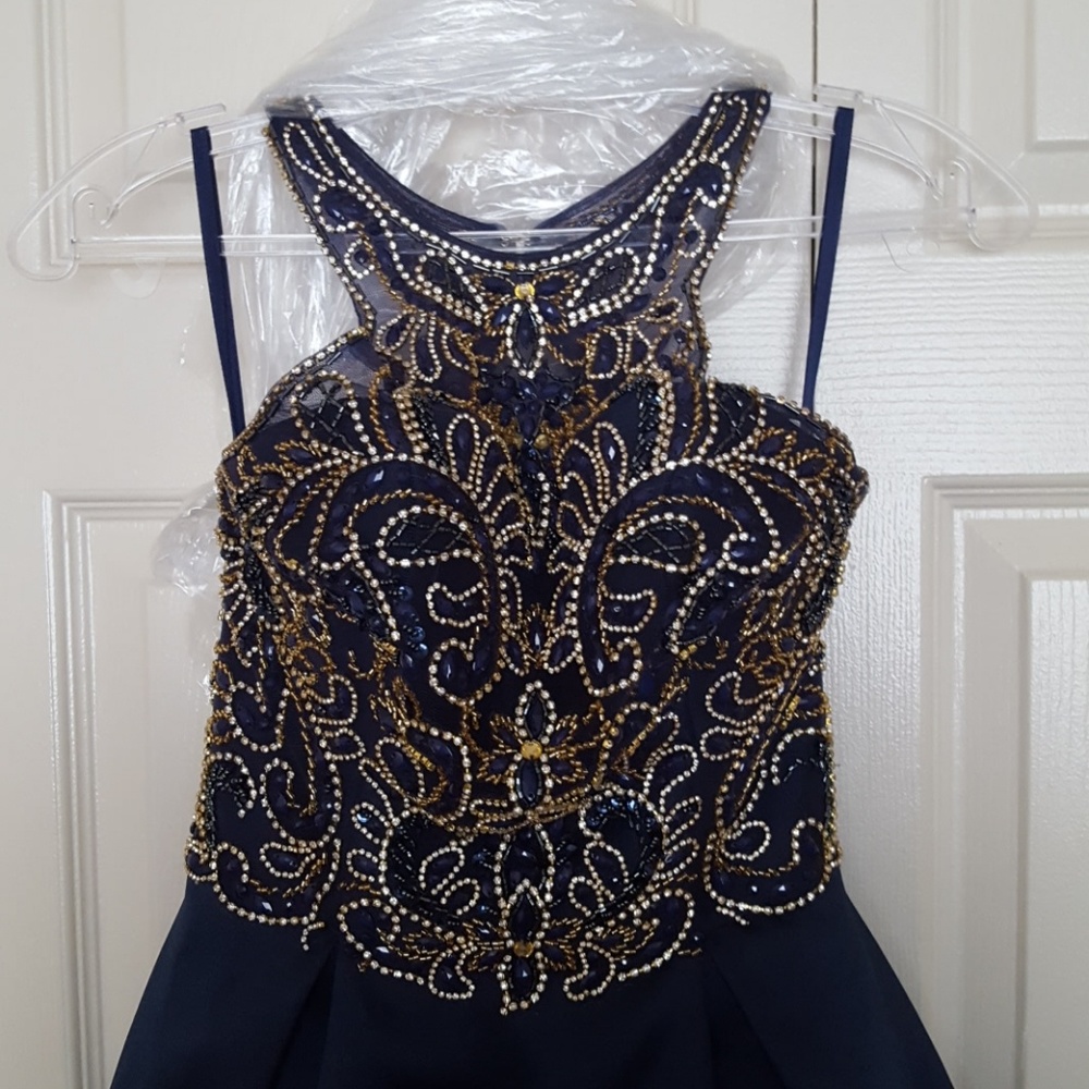 Prom Dress - Picture 2 of 3