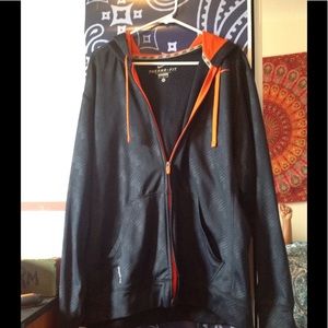 NEW MENS XL NIKE JACKET. MAKE ME AN OFFER