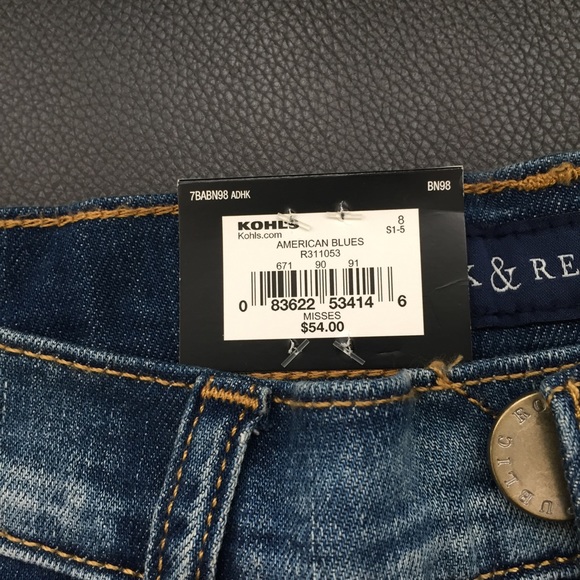 Final Markdown : NWT Rock and Republic shorts - Picture 4 of 6