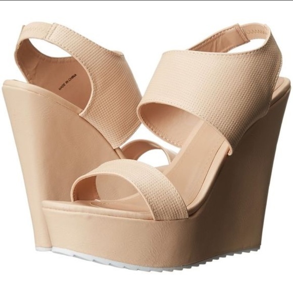 Steve Madden Shoes - Steve Madden Wedges