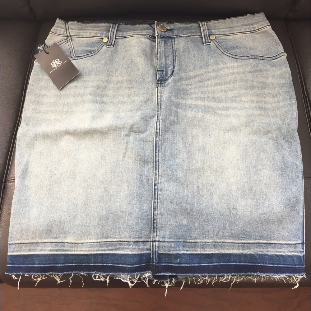 Final Markdown: NWT Rock and Republic denim skirt