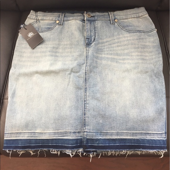Final Markdown: NWT Rock and Republic denim skirt - Picture 1 of 4