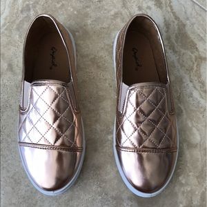 Qupid quilted rose gold slip on sneakers