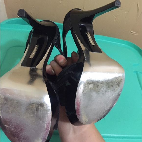 Shoes like new size 8 - Picture 3 of 3
