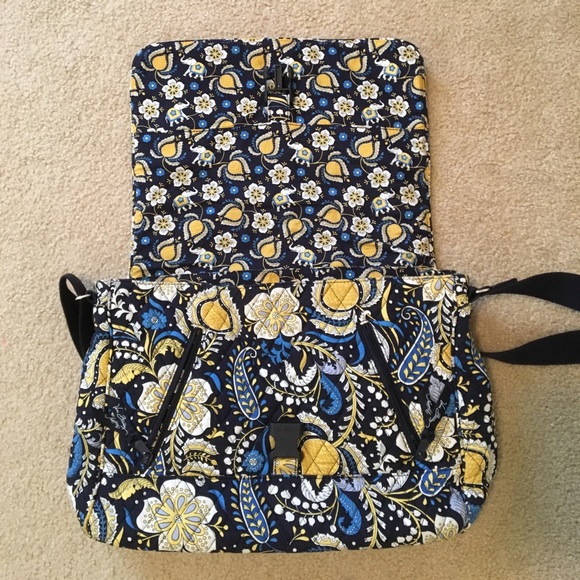 Vera Cross body Satchel! - Picture 2 of 5