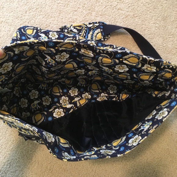 Vera Cross body Satchel! - Picture 3 of 5