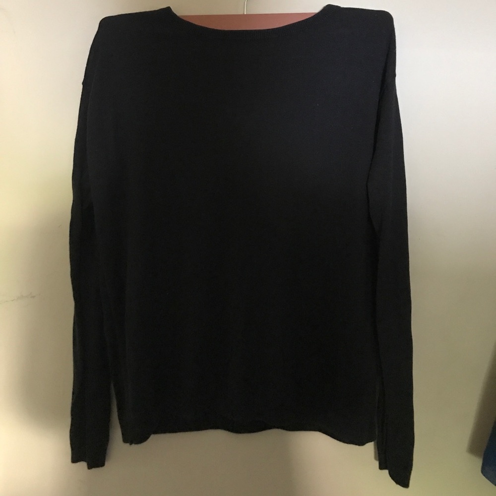 h&m small black crew neck sweater