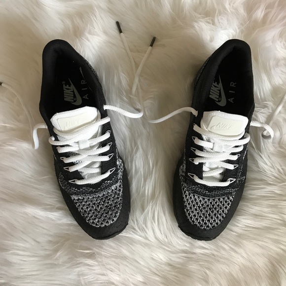 Nike Air Max 1 Ultra Flyknit - Picture 2 of 7