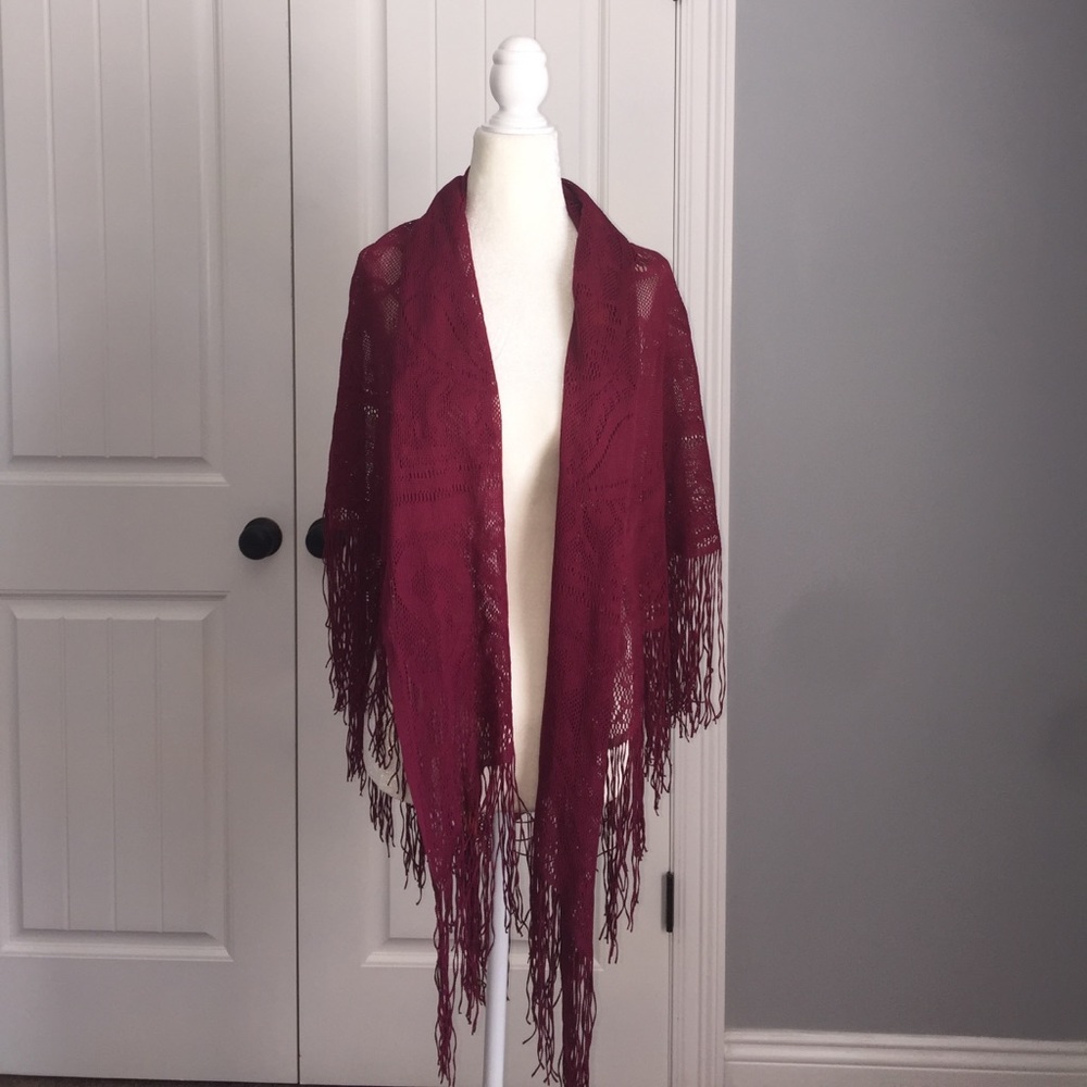 Maroon shawl